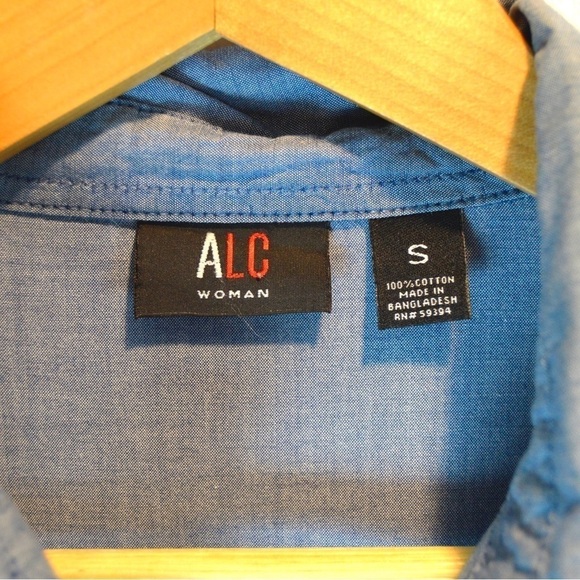 ALC Woman Cotton Chambray Tulip Hem Back Blouse, Size Small - Picture 3 of 10